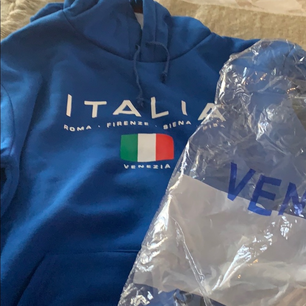 Men’s hoodie sweatshirt